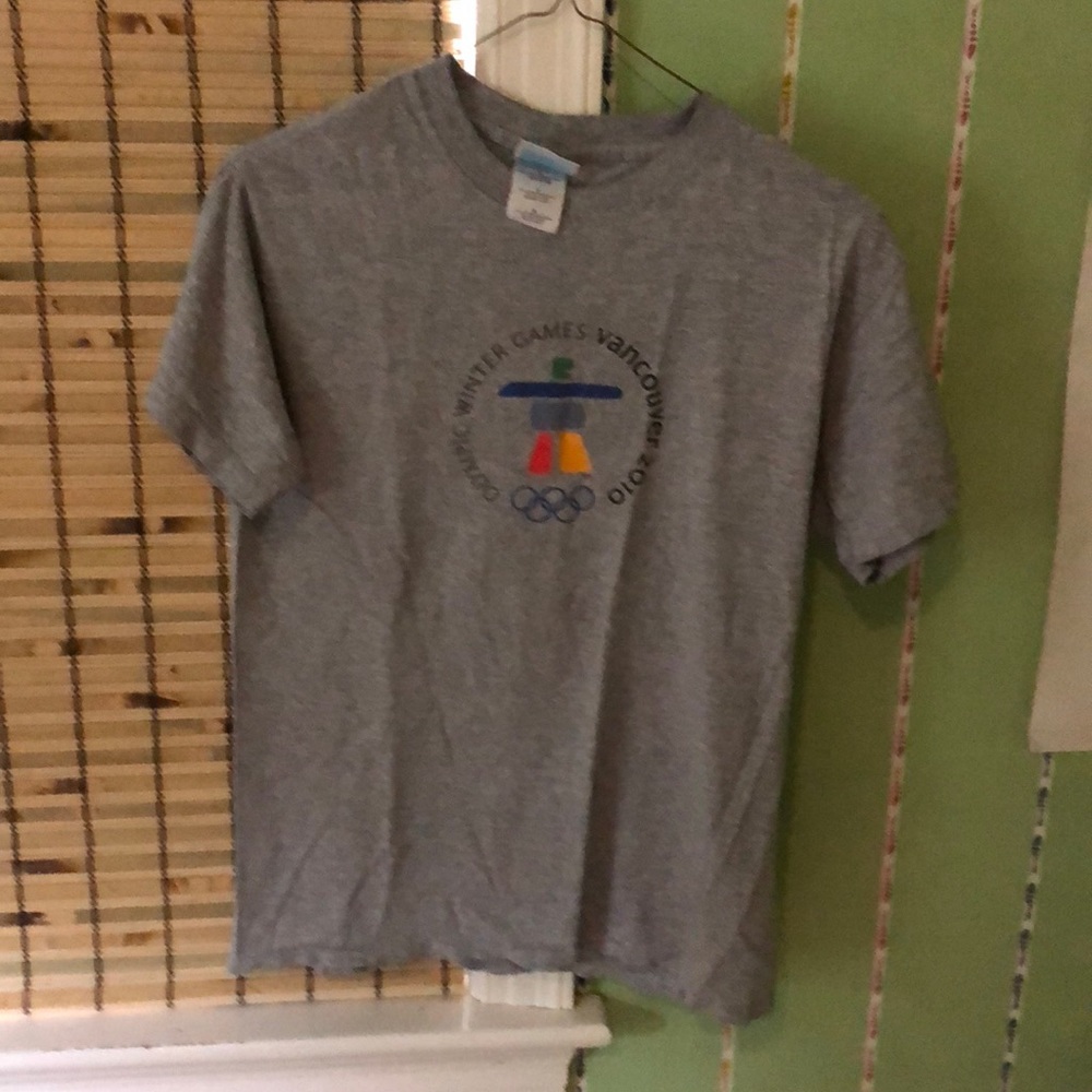 Vintage Olympics grey T-shirt